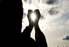 比利时队取得意外胜利，晋级足球比赛半决赛